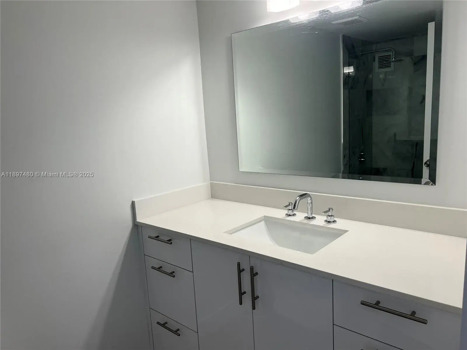555 NE 15th St # 411, Miami FL 33132