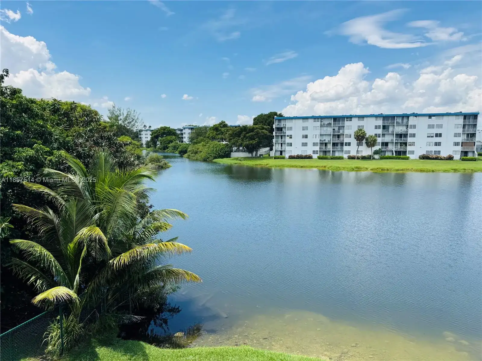 502 NW 87th Ave # 302, Miami FL 33172 photo 3