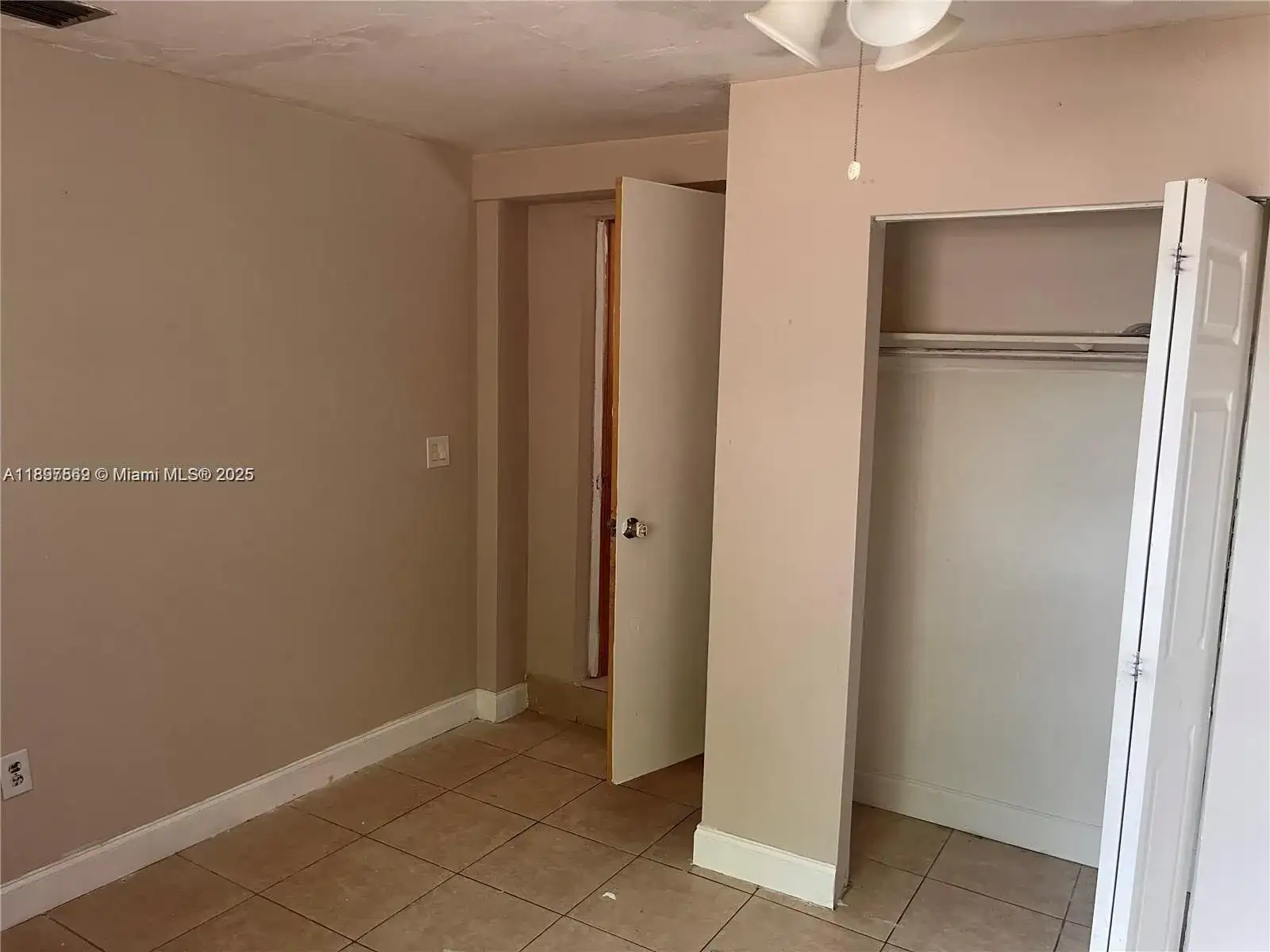 1330 NE 212th Ter # 1, Miami FL 33179 photo 2