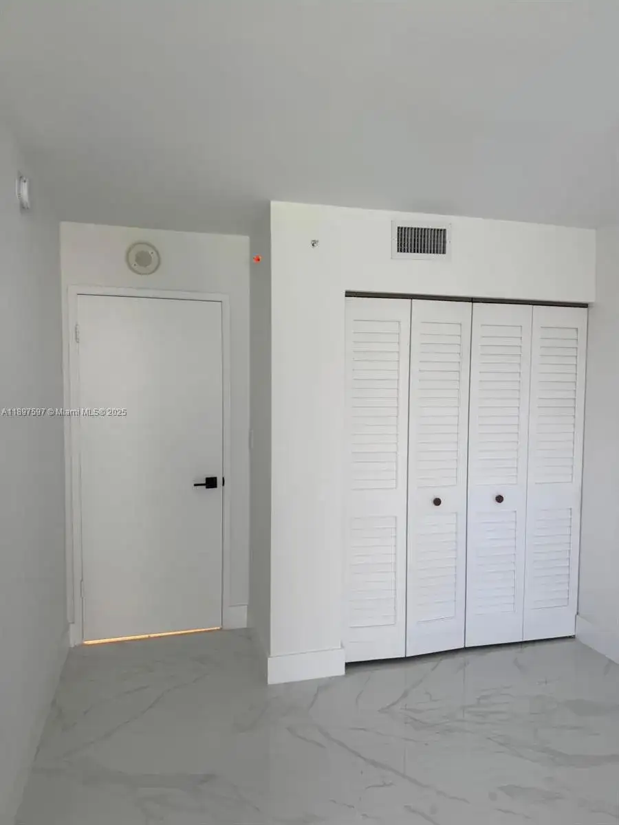 800 N Miami Ave # 901, Miami FL 33136 photo 5