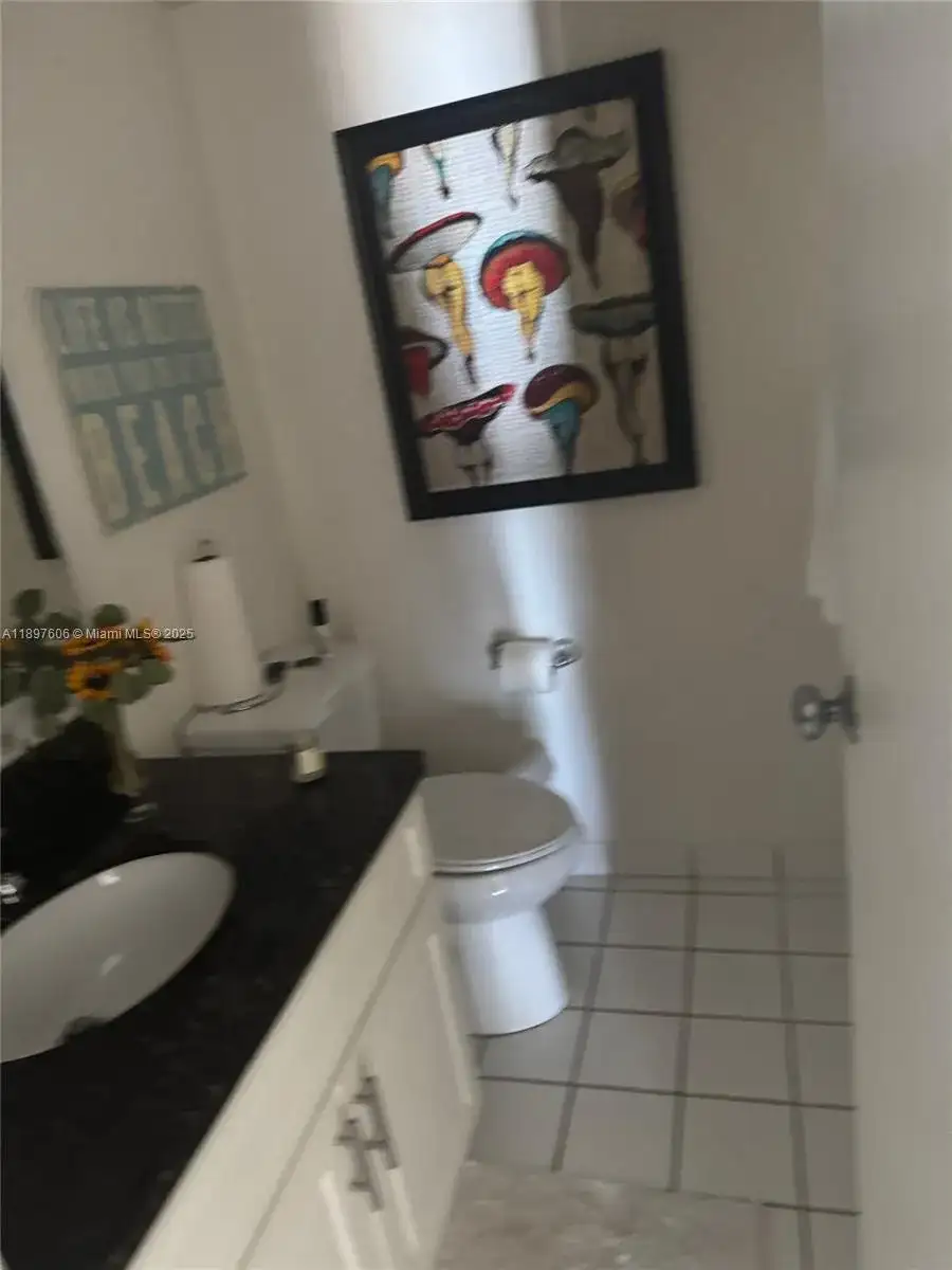 2625 Collins Ave # 1702, Miami Beach FL 33140 photo 3