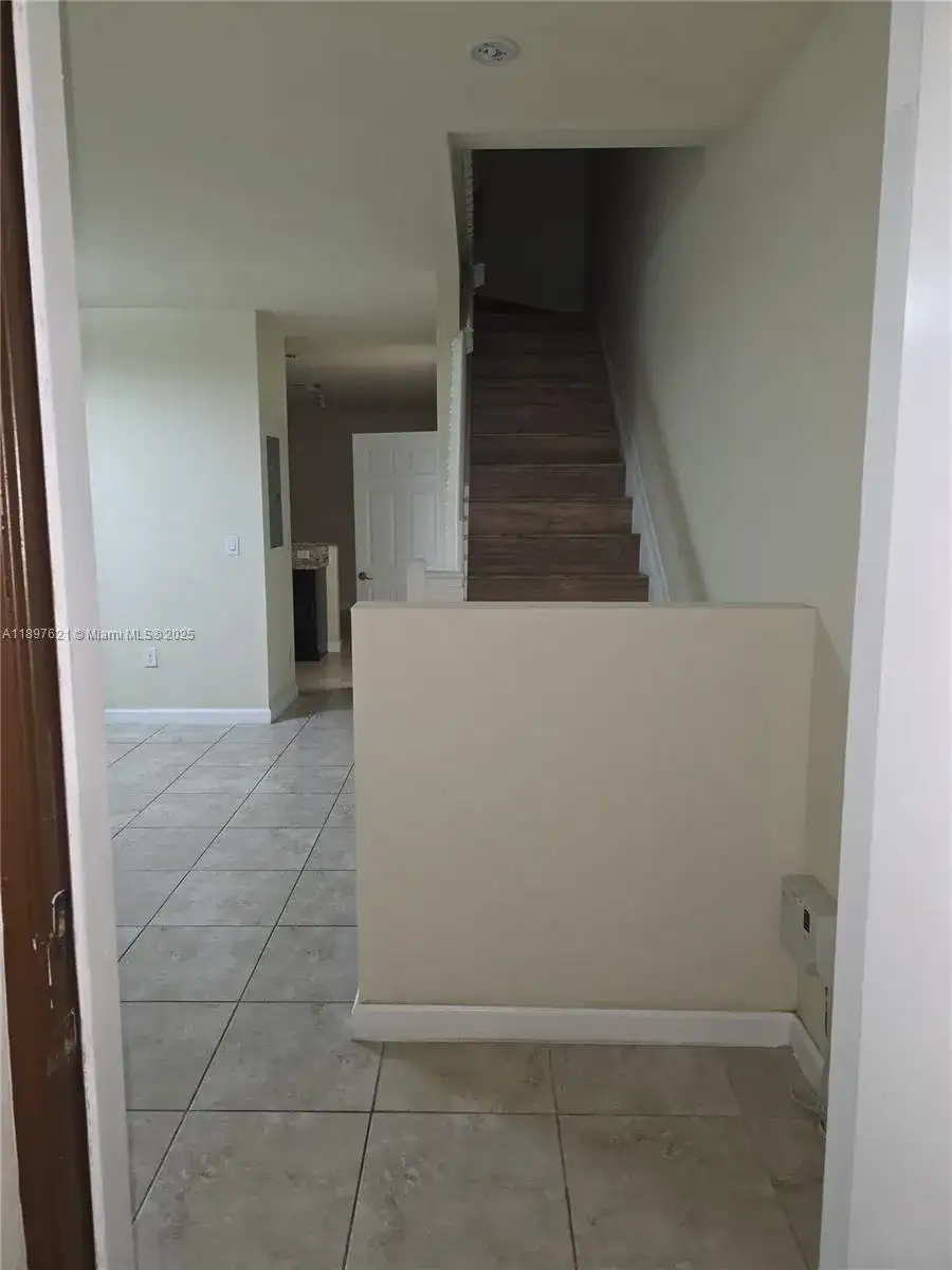 528 SE 32nd Ave # 528, Homestead FL 33033 photo 3