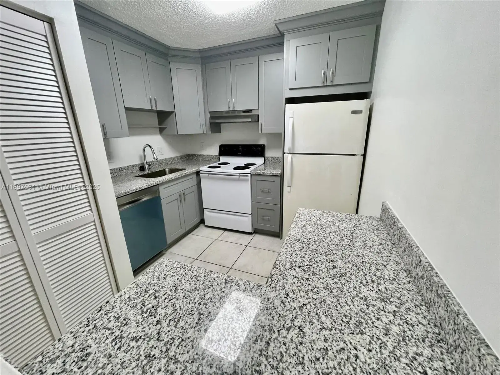 10992 Royal Palm Blvd Bldg 2 # 6, Coral Springs FL 33065