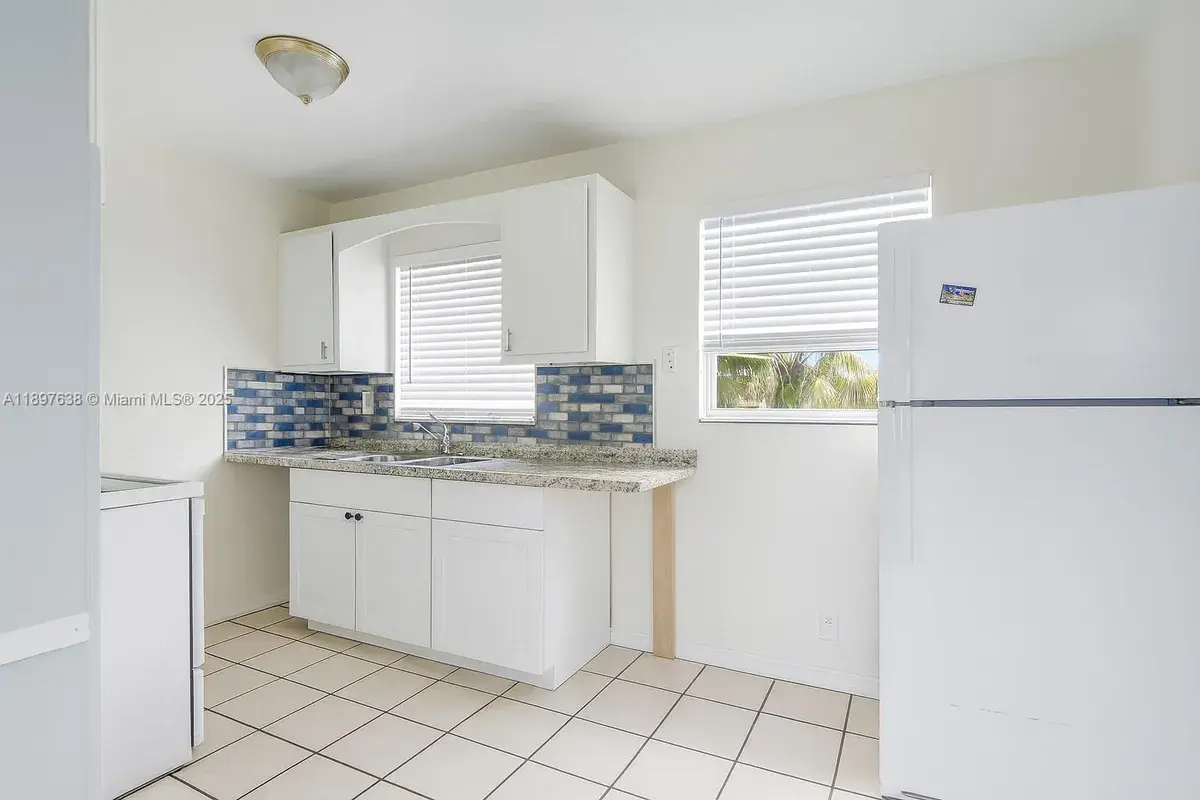 2151 NW 7th St # 6, Fort Lauderdale FL 33311