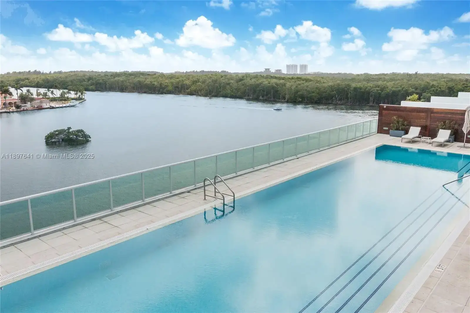 400 Sunny Isles Blvd # 715, Sunny Isles Beach FL 33160 photo 2