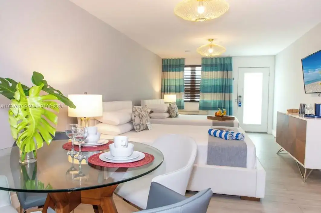 6755 Harding Ave # 2, Miami Beach FL 33141 photo 3
