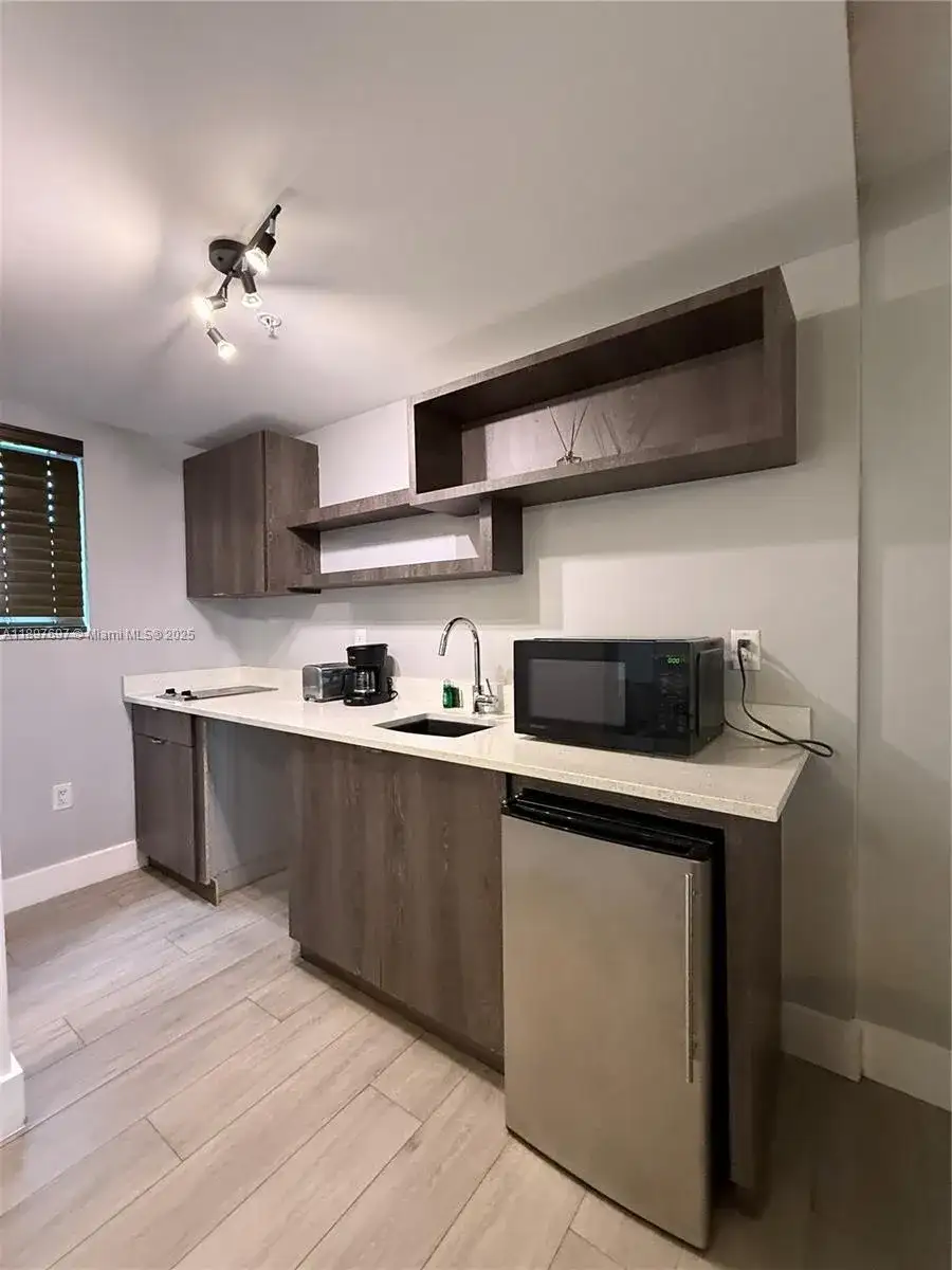 6755 Harding Ave # 2, Miami Beach FL 33141 photo 5
