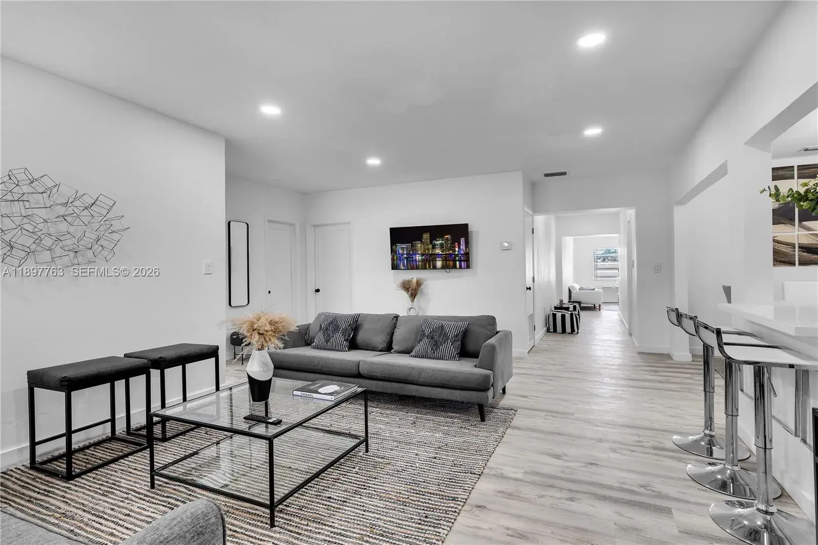 1510 Normandy Dr, Miami Beach FL 33141