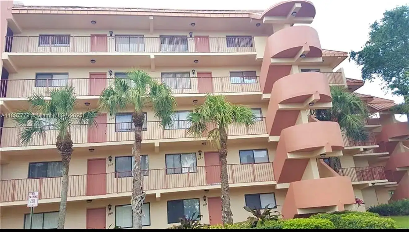 7451 NW 16th St # 207, Plantation FL 33313 photo 3