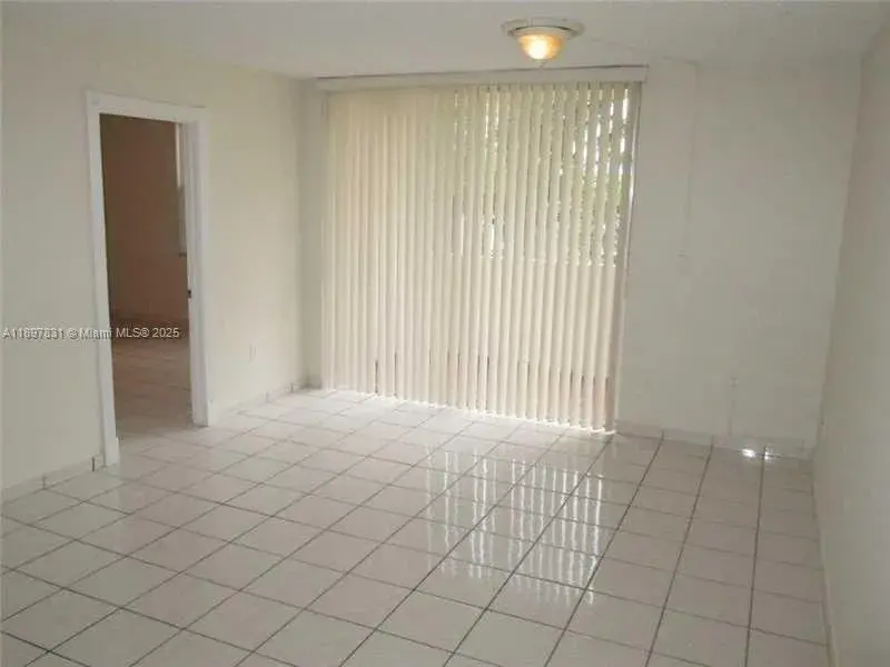 10000 NW 80th Ct # 2309, Hialeah Gardens FL 33016 photo 3