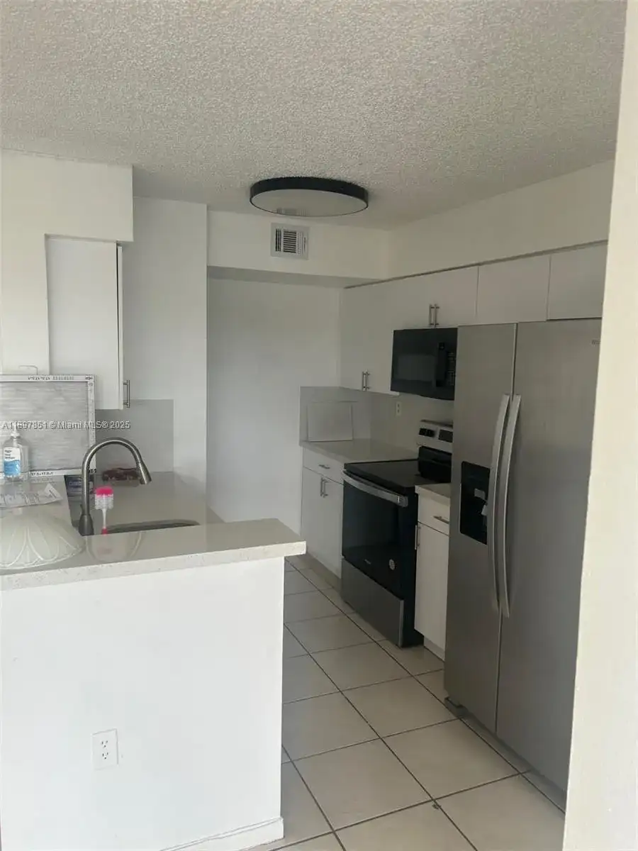 15231 SW 80th St # 503, Miami FL 33193 photo 2