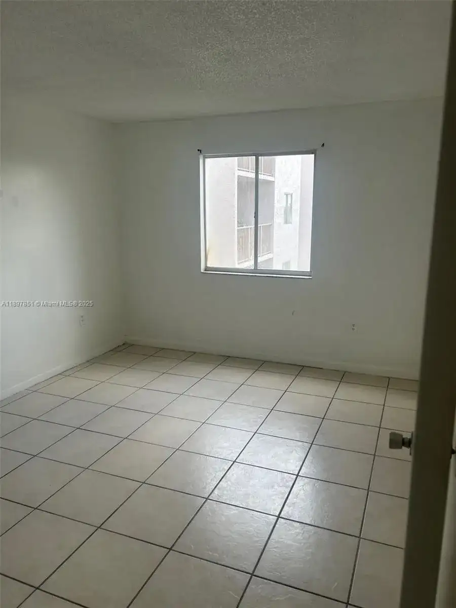 15231 SW 80th St # 503, Miami FL 33193 photo 3