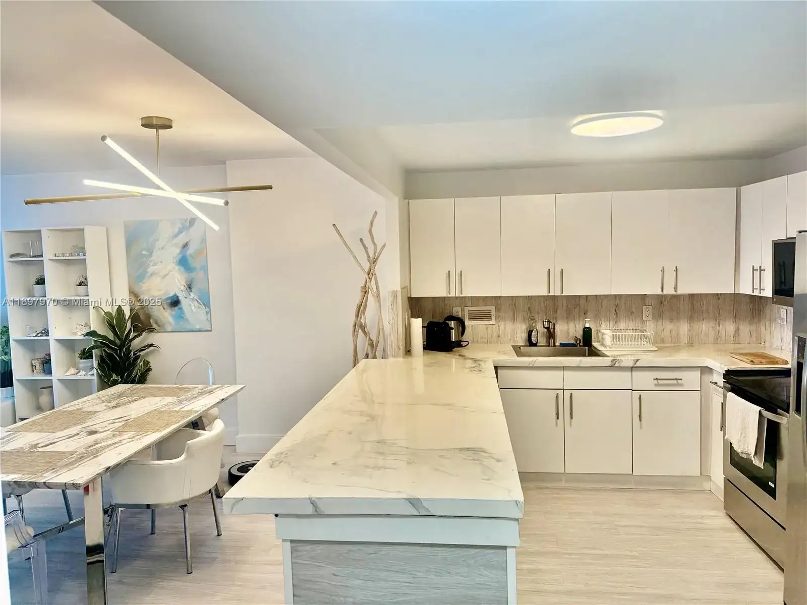 2301 Collins Ave # 619, Miami Beach FL 33139 photo 3