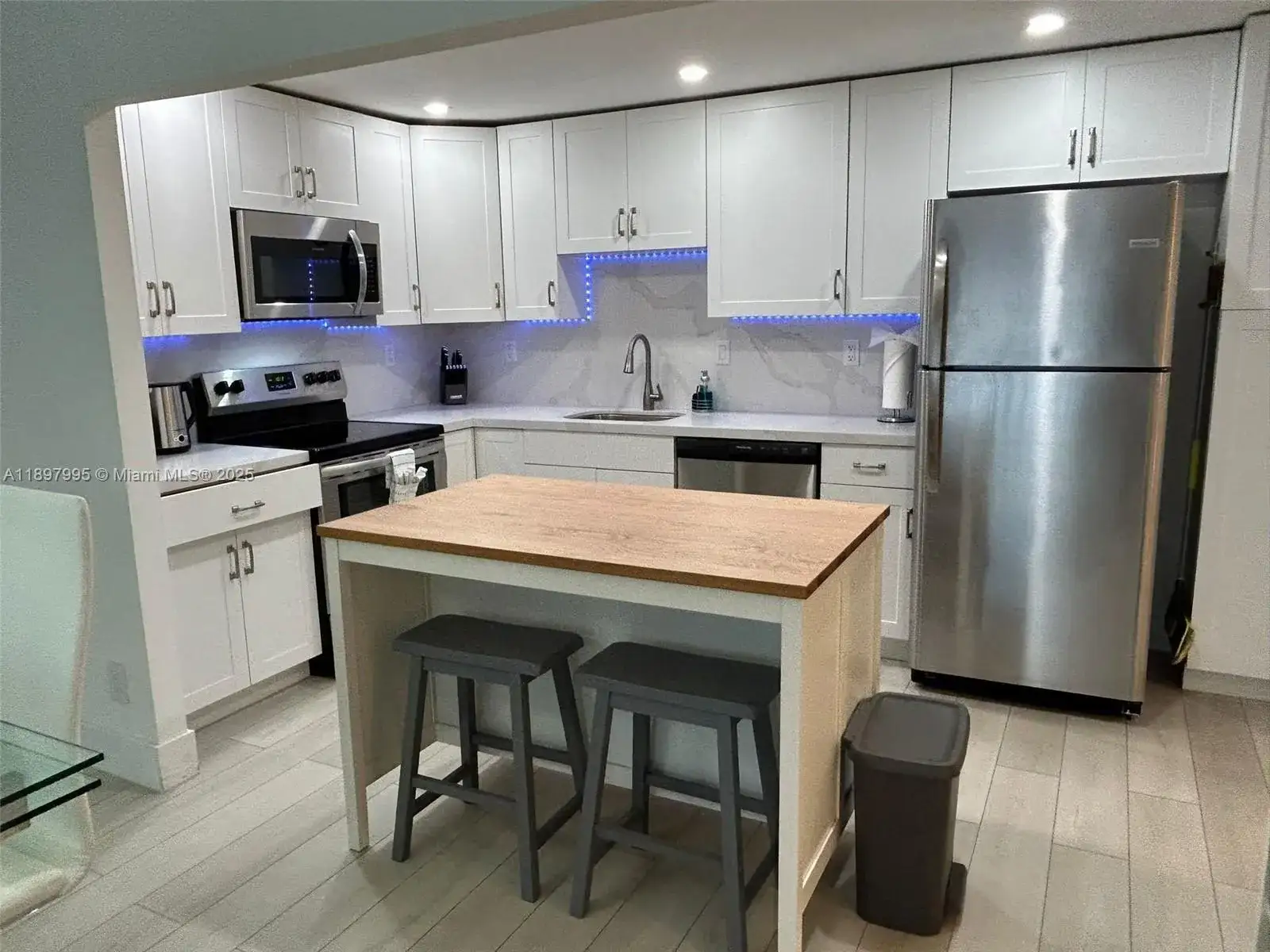19390 Collins Ave # 118, Sunny Isles Beach FL 33160