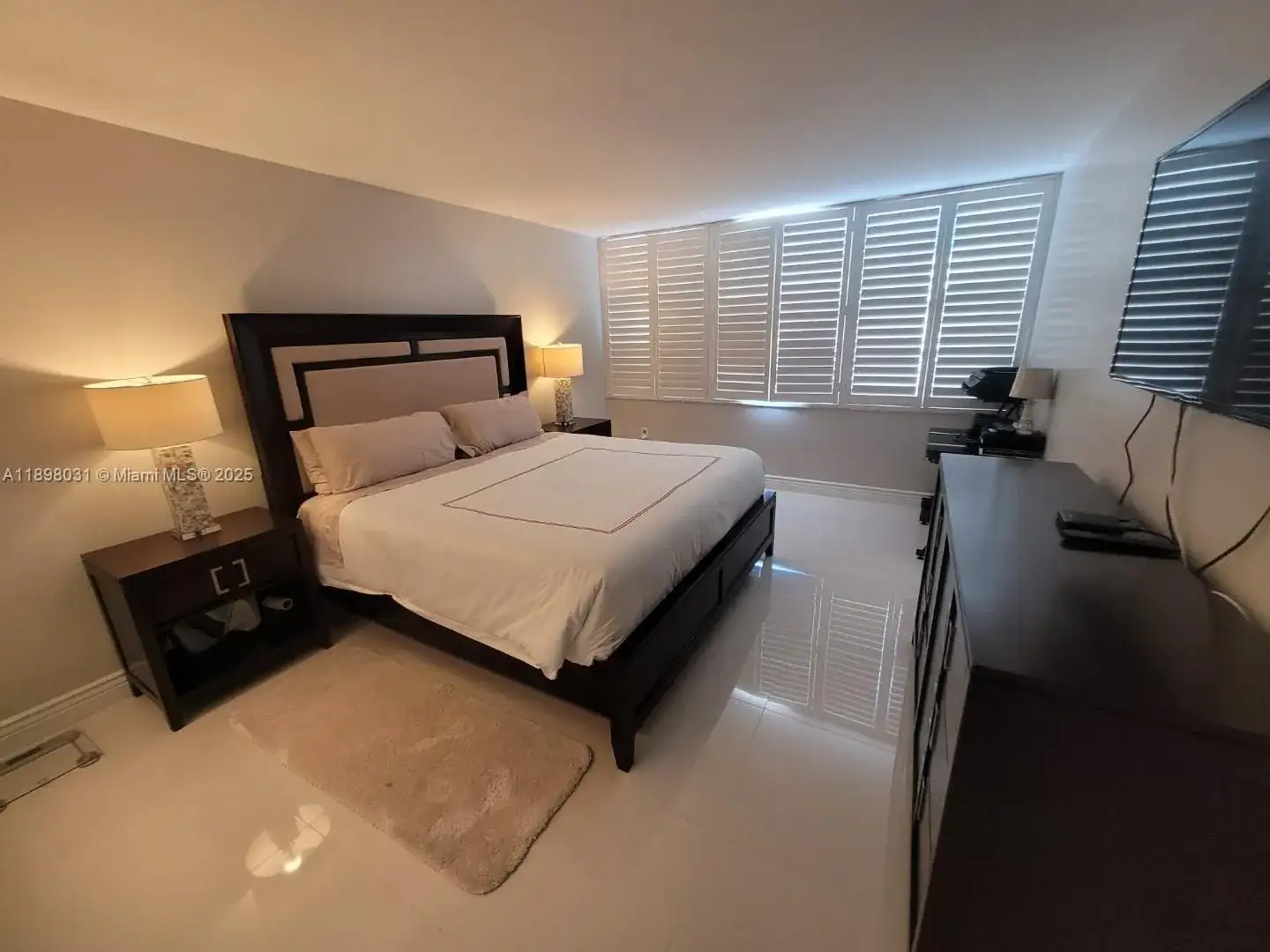 18071 Biscayne Blvd # 1801, Aventura FL 33160 photo 5