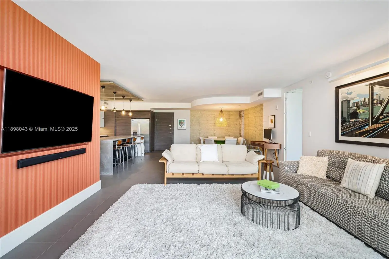 2155 Washington Ct # 407, Miami Beach FL 33139