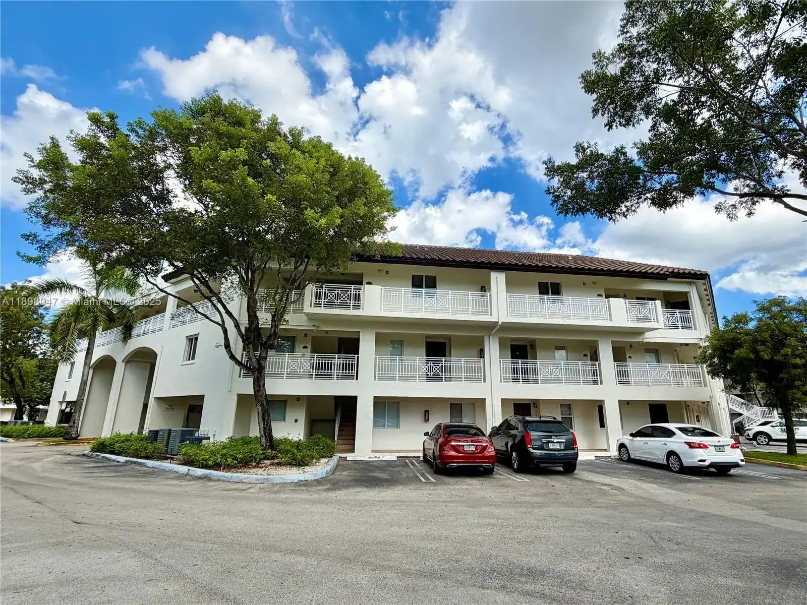 8851 NW 112th Ave # 215, Doral FL 33178 photo 4