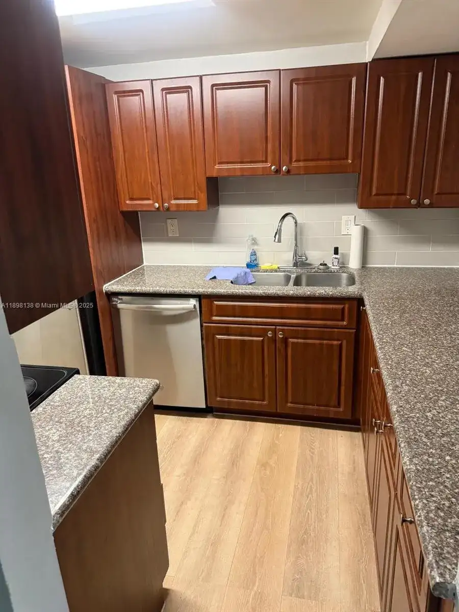 6831 SW 147th Ave, Miami FL 33193 photo 5