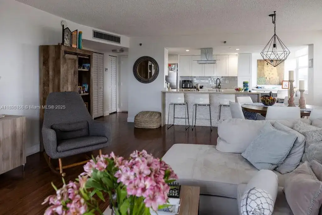 1300 Saint Charles Place, Pembroke Pines FL 33026