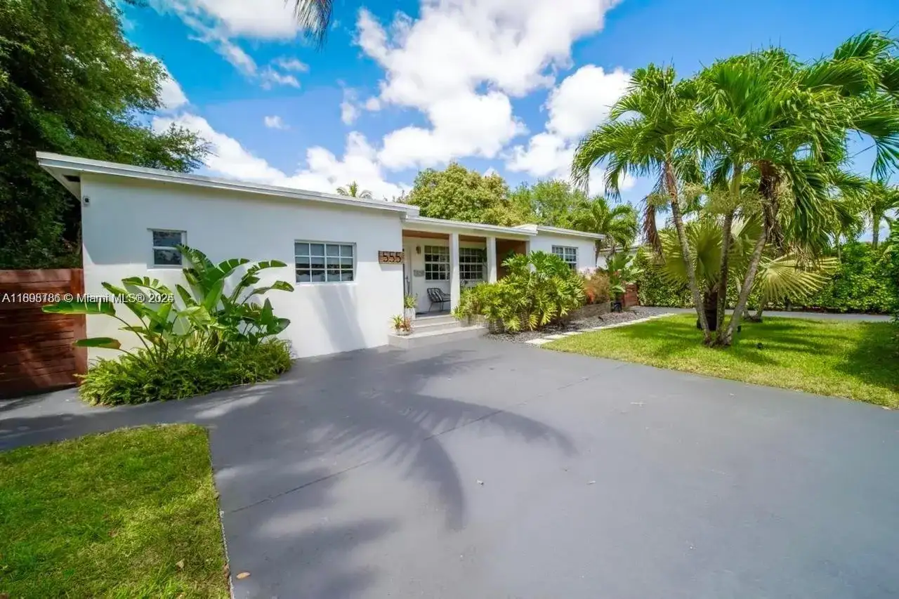 555 NE 127th Street, North Miami FL 33161 photo 2