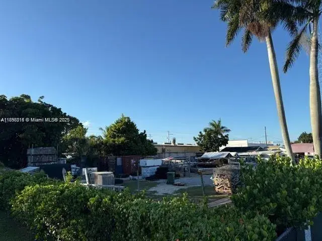 318 NE 1st Rd, Homestead FL 33030