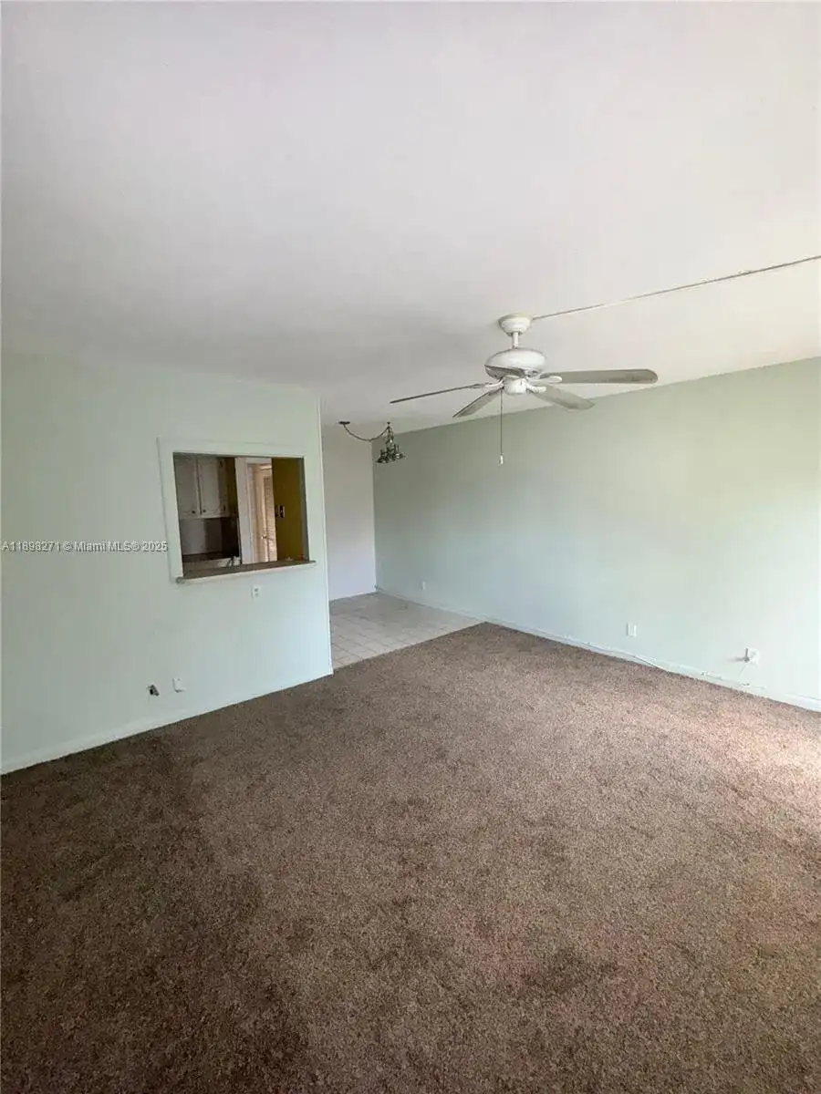 211 Coventry I # 211, West Palm Beach FL 33417 photo 3