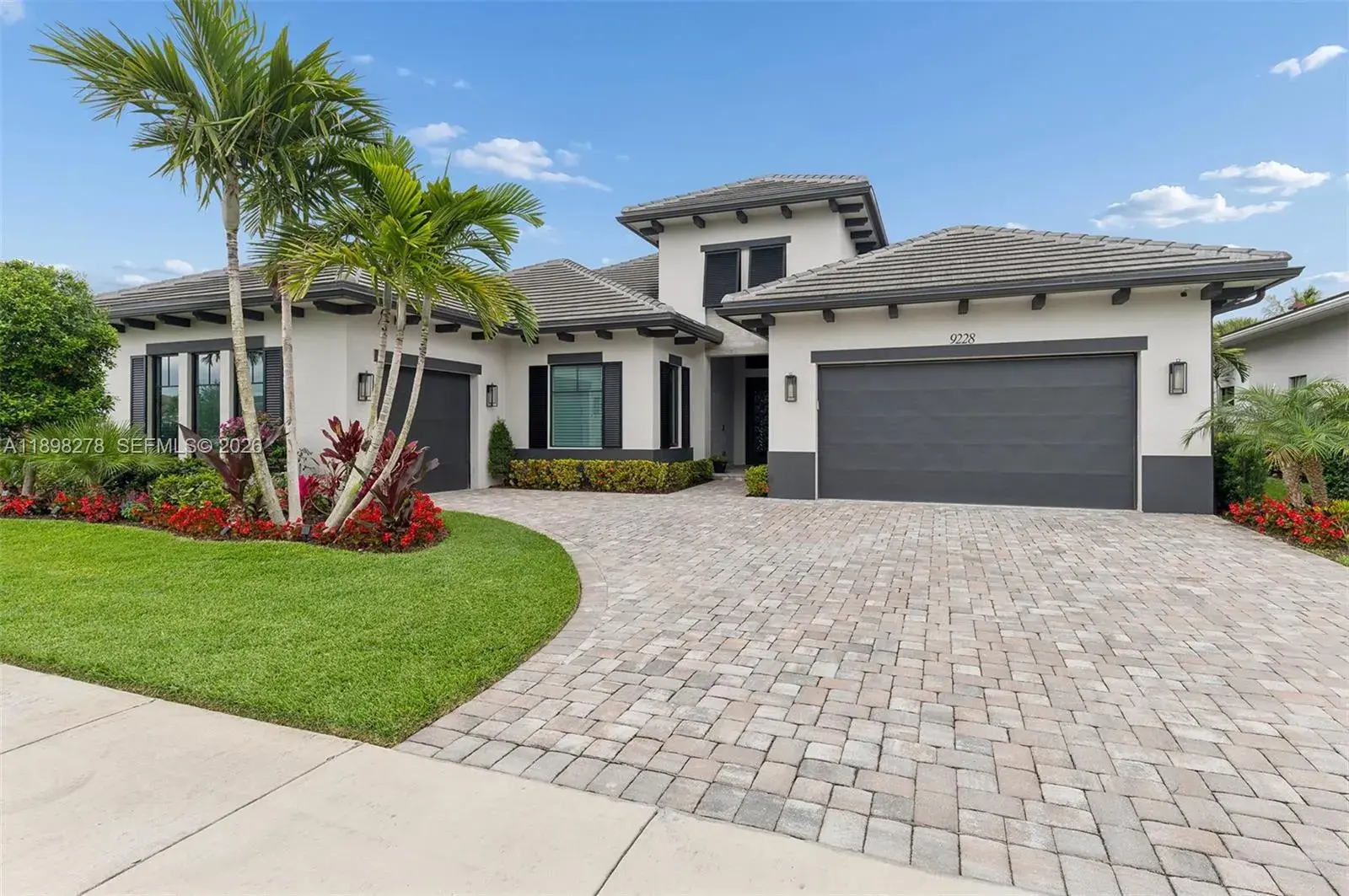9228 Coral Isles Cir, Palm Beach Gardens FL 33412