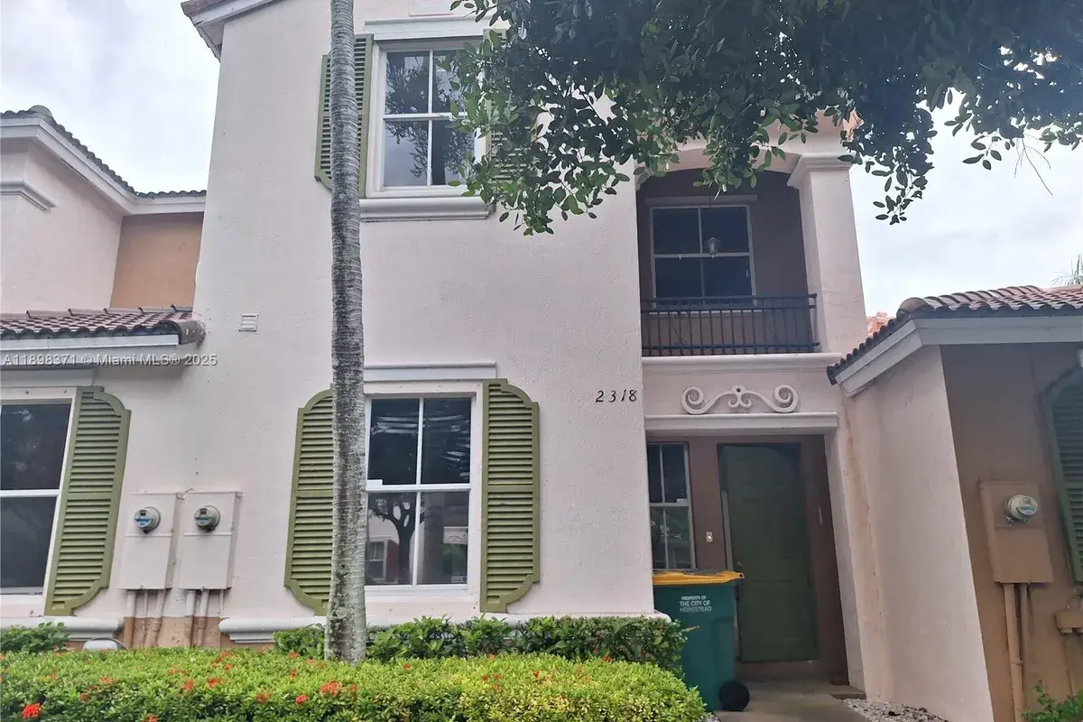 2318 NE 42nd Cir, Homestead FL 33033