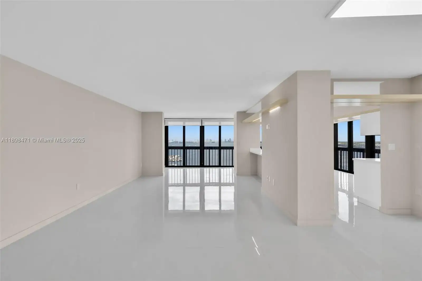 2333 Brickell Ave # 1701, Miami FL 33129 photo 4