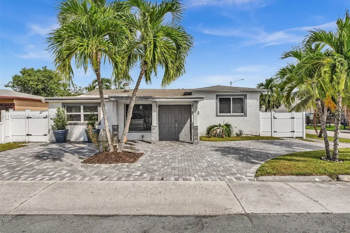 100 NW 8th Ave, Hallandale Beach FL 33009
