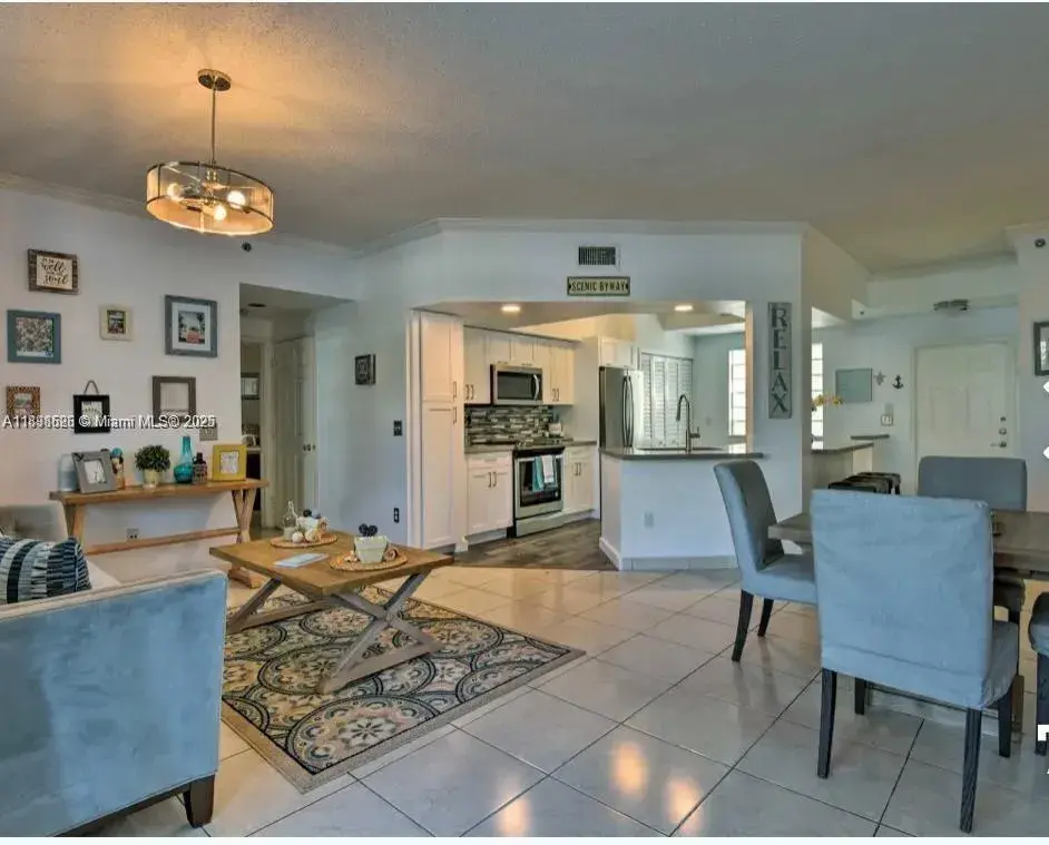 3135 NE 184th St # 2103, Aventura FL 33160