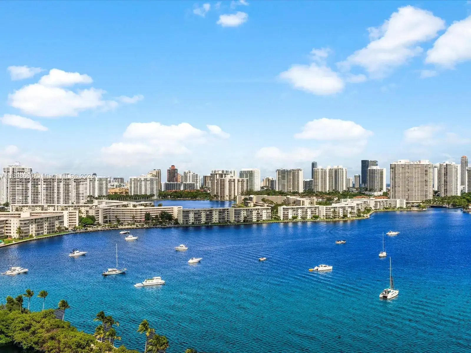 17301 Biscayne Blvd # 1704, North Miami Beach FL 33160 photo 2