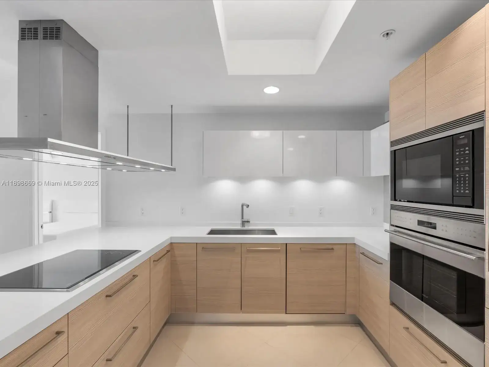 17301 Biscayne Blvd # 1704, North Miami Beach FL 33160 photo 5