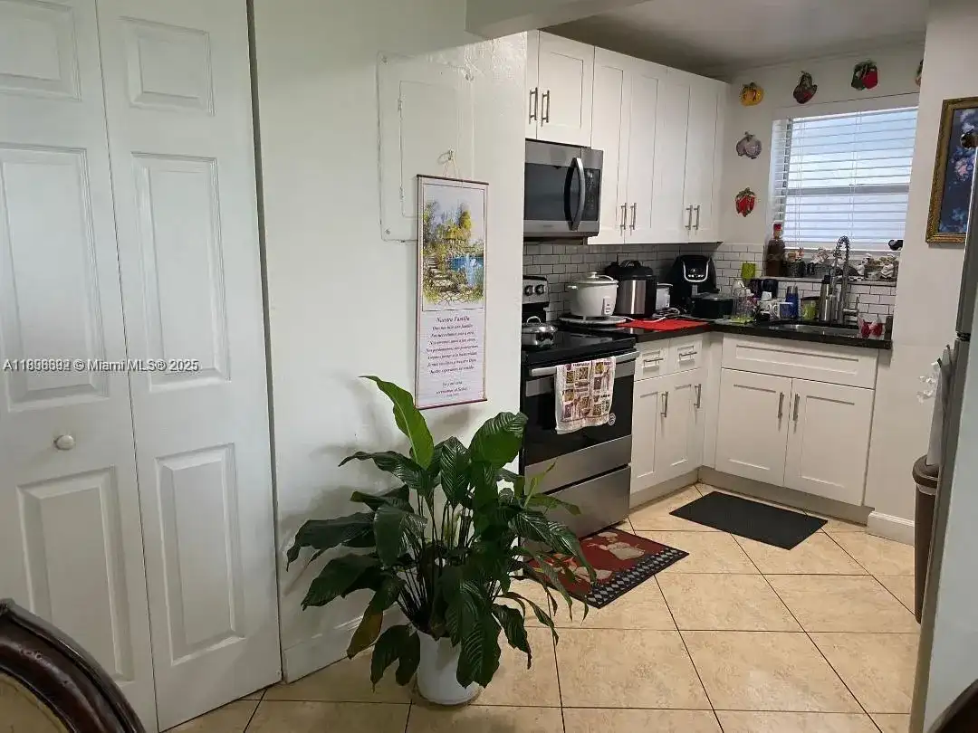 310 E Fontainebleau Blvd # 506, Miami FL 33172 photo 5