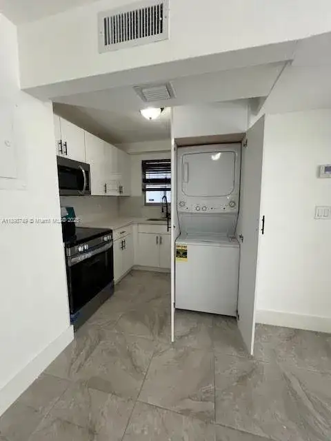 210 Fontainebleau Blvd # 411, Miami FL 33172 photo 4