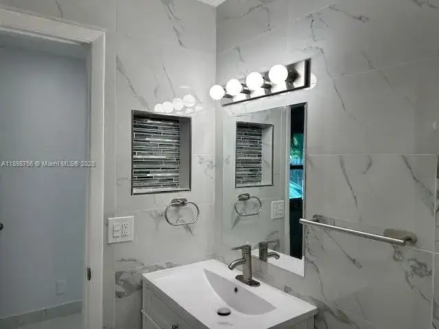 2215 SW 47th St # 2, Dania Beach FL 33312 photo 5