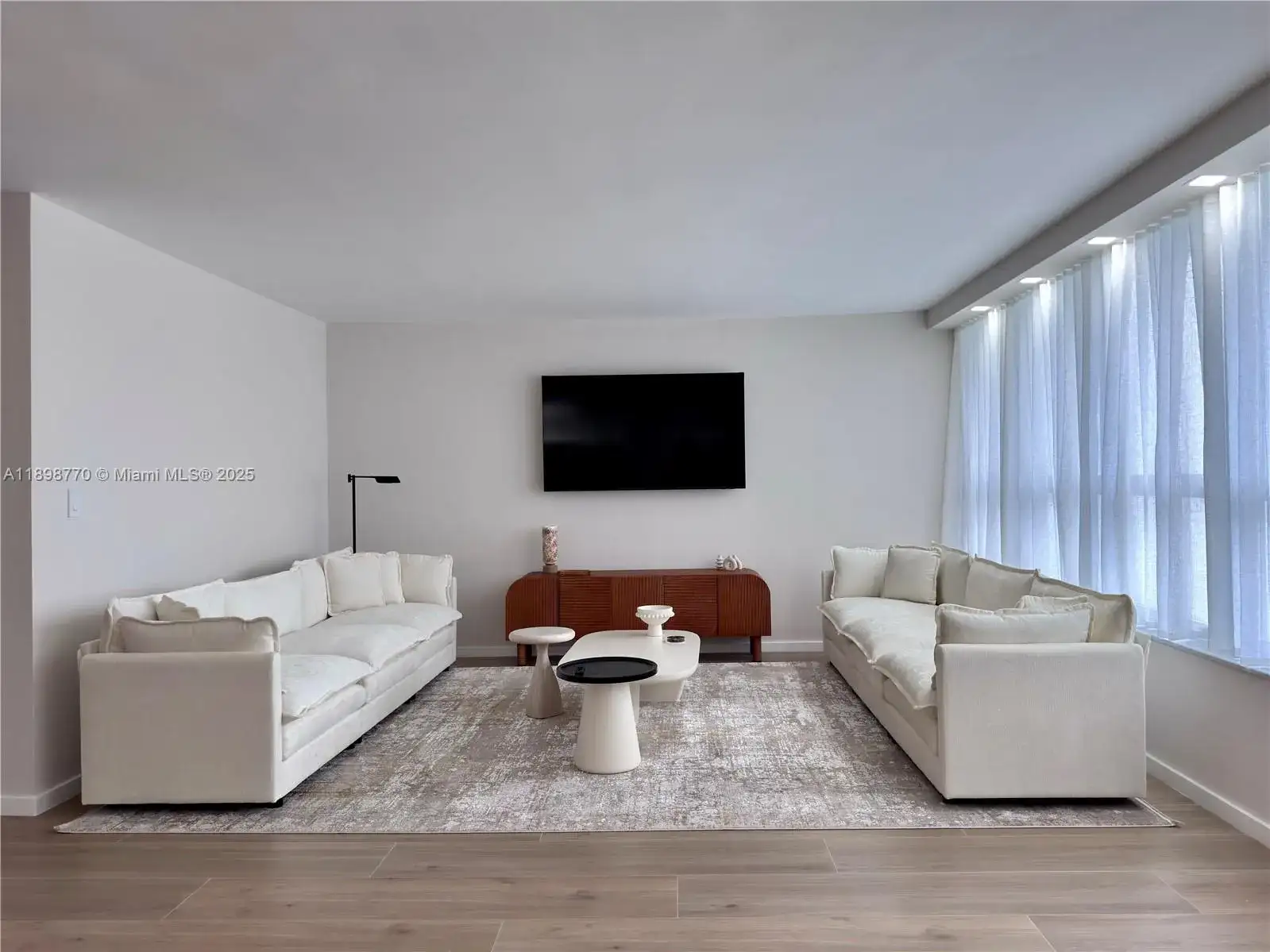 10230 Collins Ave # 102, Bal Harbour FL 33154 photo 3