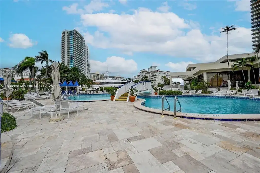 19707 Turnberry Way # 5D, Aventura FL 33180 photo 4
