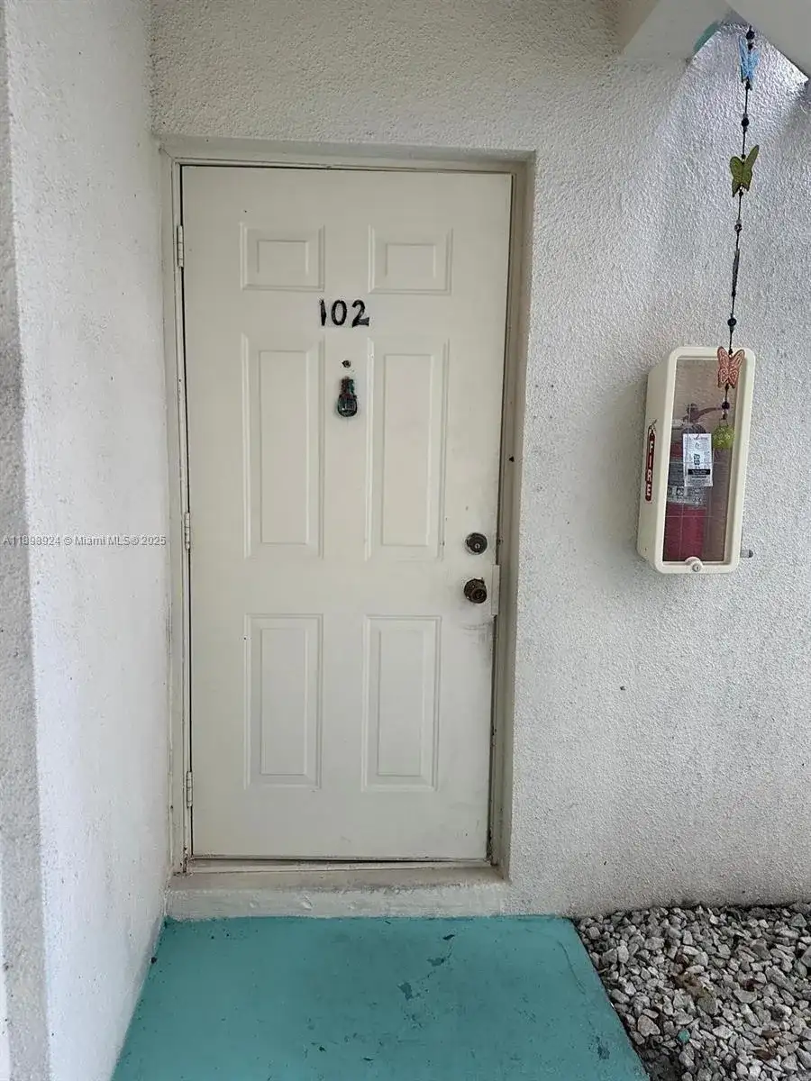2051 NW 46th Ave # F102, Lauderhill FL 33313 photo 5