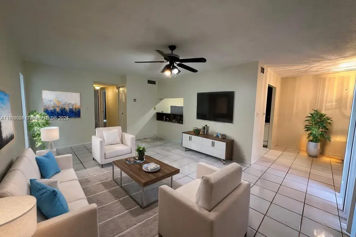 2051 NW 46th Ave # F102, Lauderhill FL 33313
