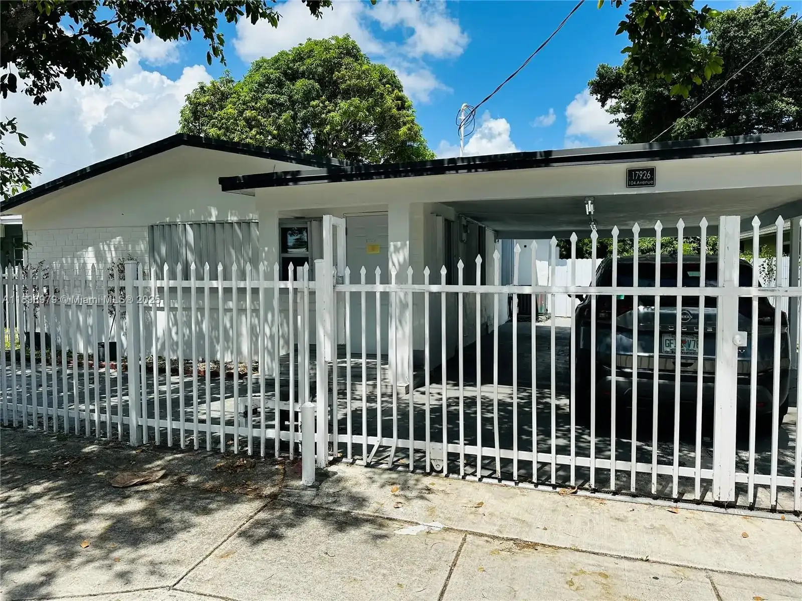 17926 SW 104th Ave, Miami FL 33157 photo 3