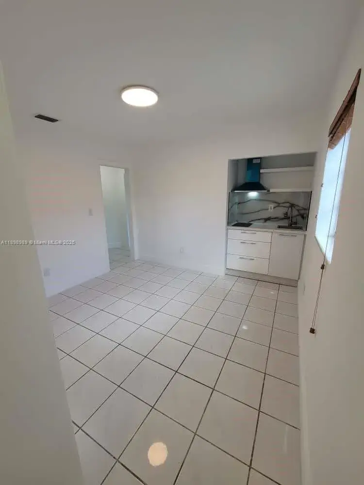 1120 SW 96th Ave, Miami FL 33174