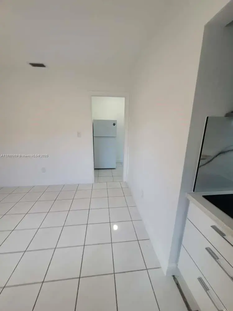 1120 SW 96th Ave, Miami FL 33174