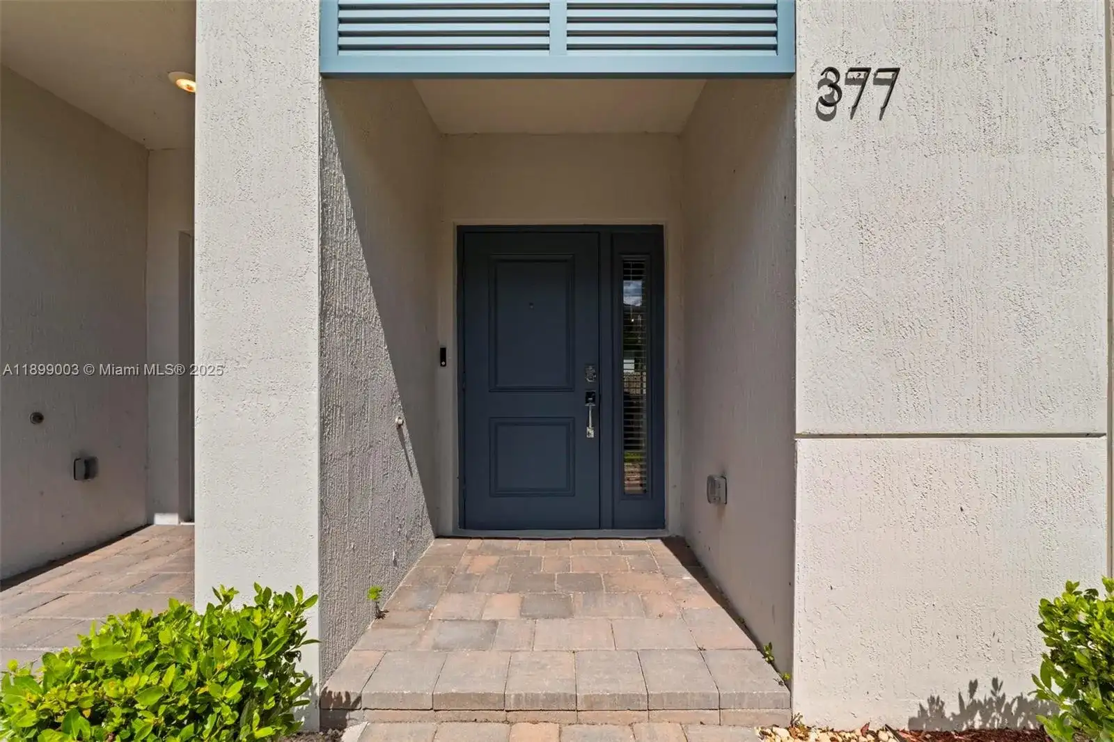 377 NE 1st Dr, Florida City FL 33034 photo 3