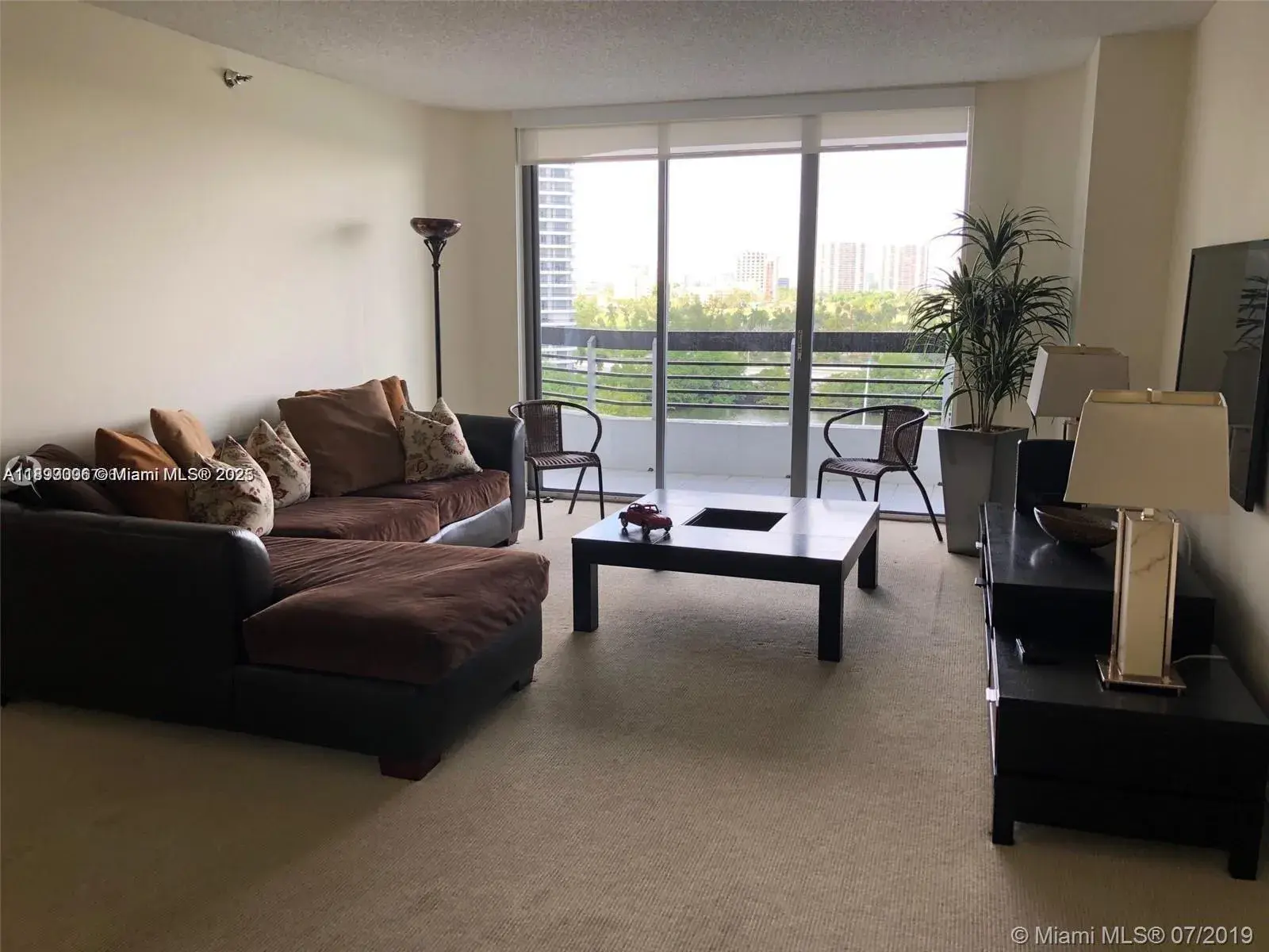 3530 Mystic Pointe Dr # 1008, Aventura FL 33180