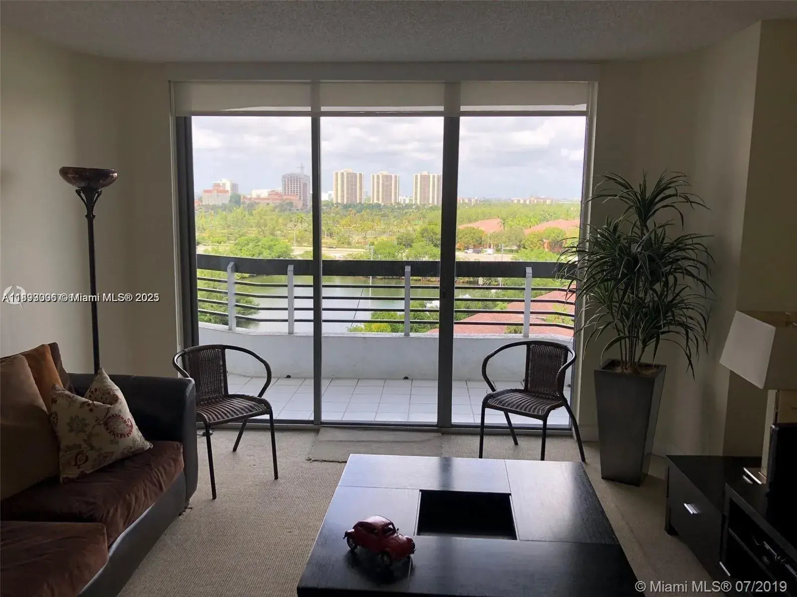 3530 Mystic Pointe Dr # 1008, Aventura FL 33180