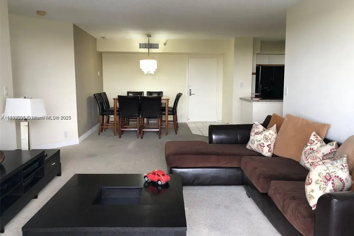 3530 Mystic Pointe Dr # 1008, Aventura FL 33180