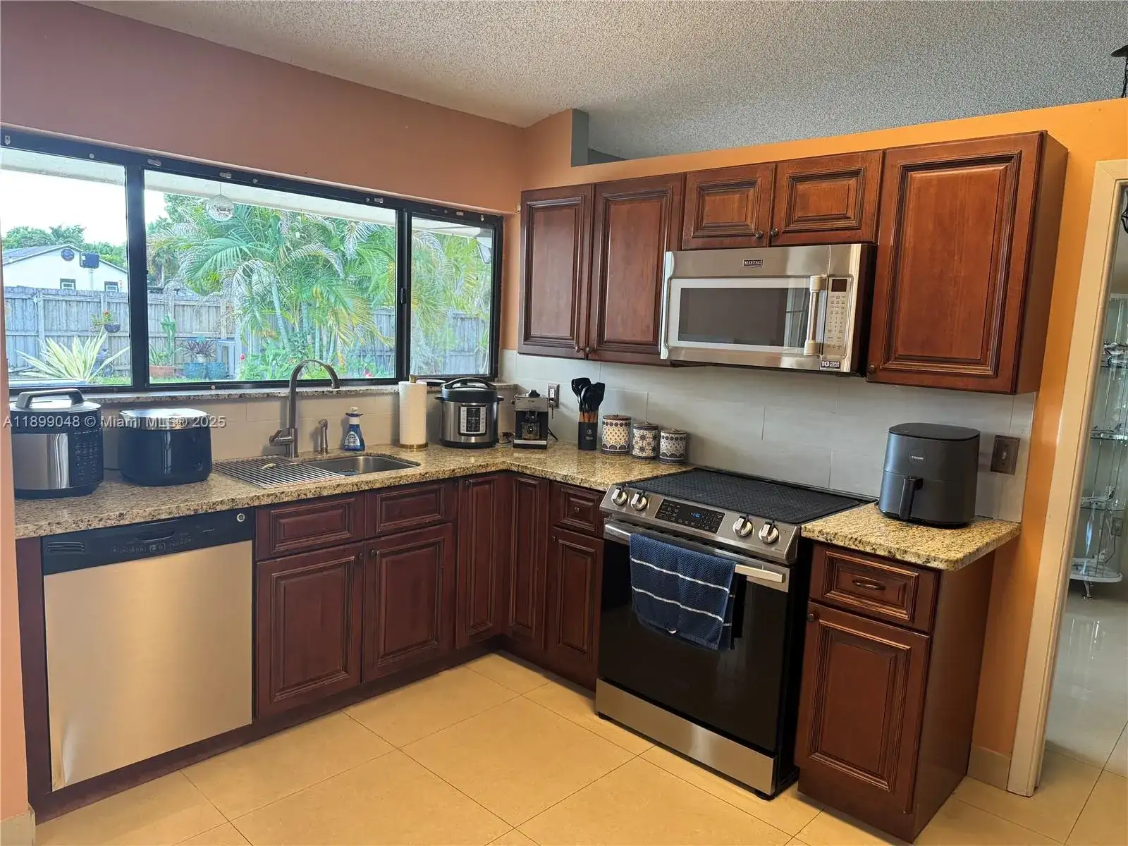 14700 SW 151st Ter, Miami FL 33196 photo 2