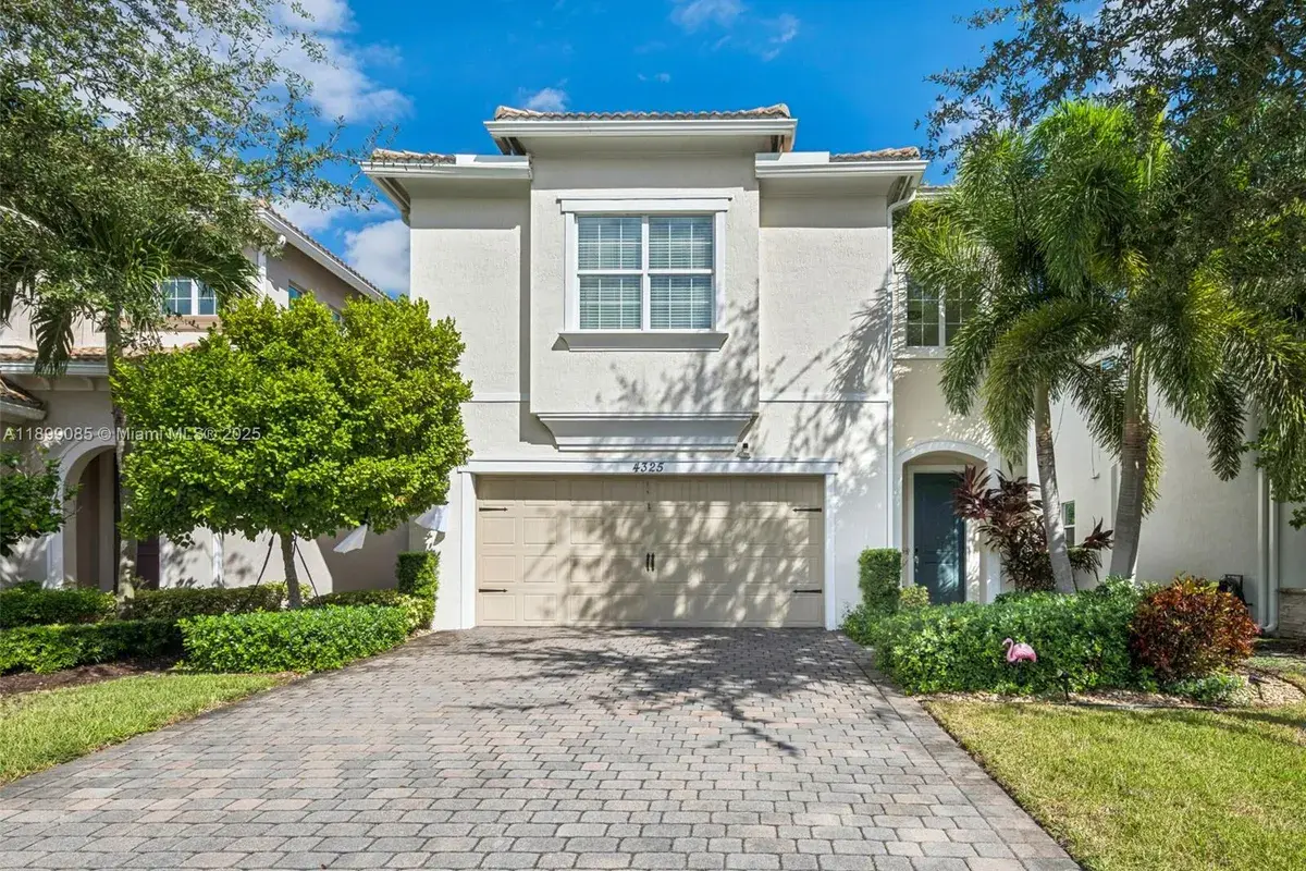 4325 Large Leaf Ln, Hollywood FL 33021