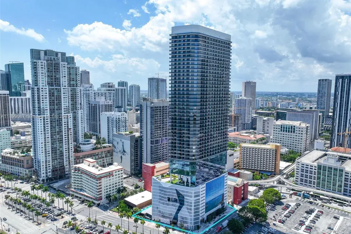 398 NE 5th St # 3017, Miami FL 33132